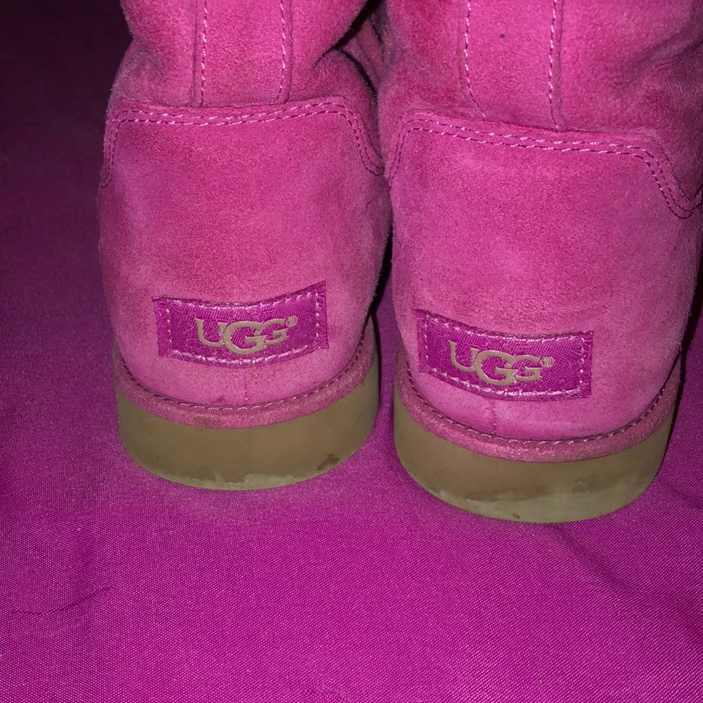 Pink Uggs